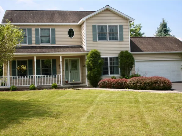 3269 Coventry Ln, Cortland, NY 13045