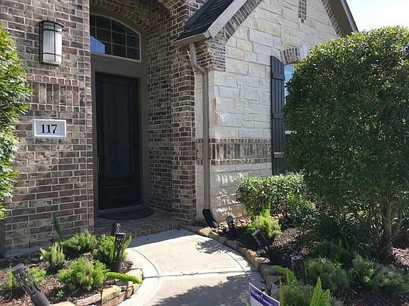2nd image of 117 Lakehouse Landing Dr
