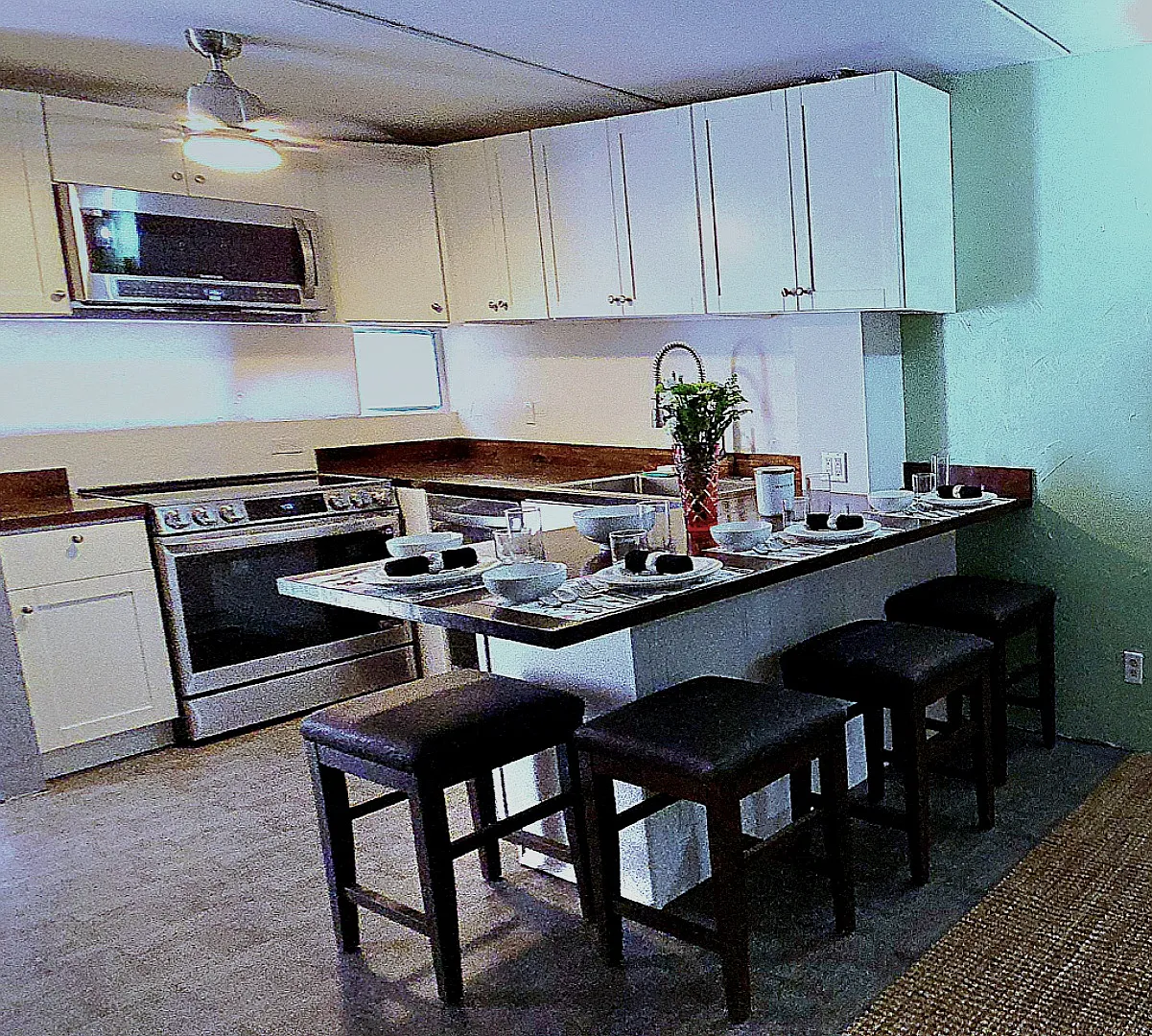 2 bed, 658 sqft, $3,200 — Photo 2