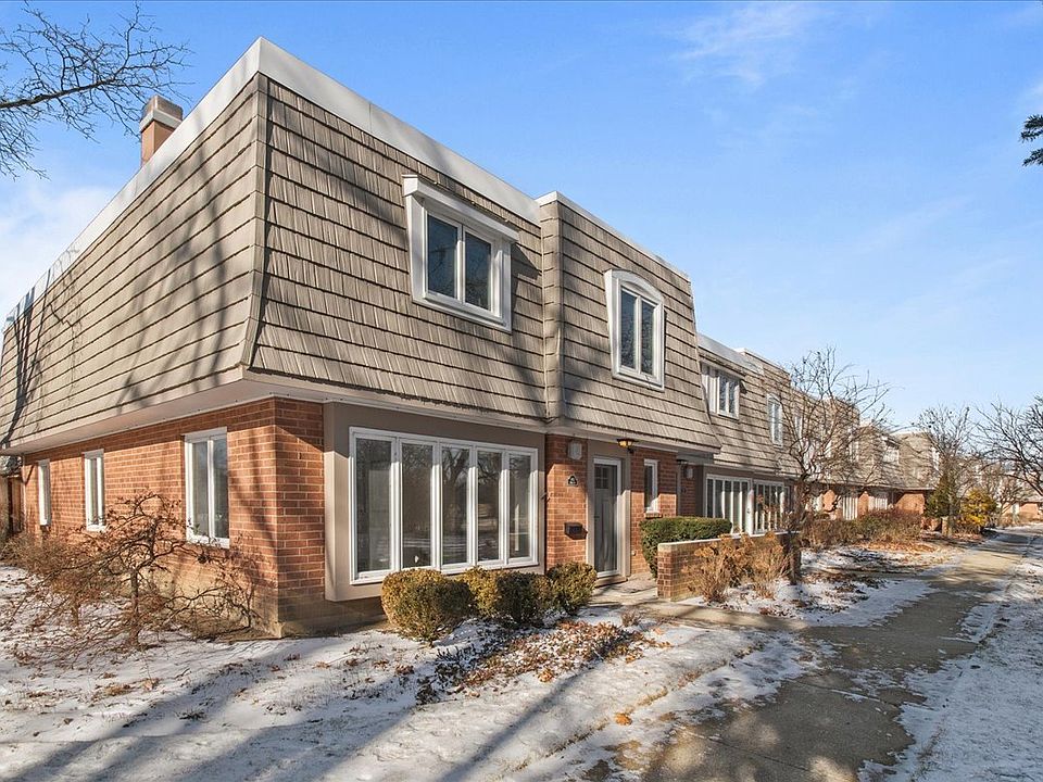 1st image of 680 Lyons Cir
