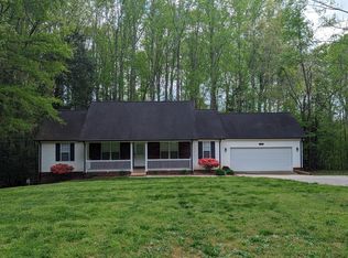 7540 Forest Oak Dr, Denver, NC 28037