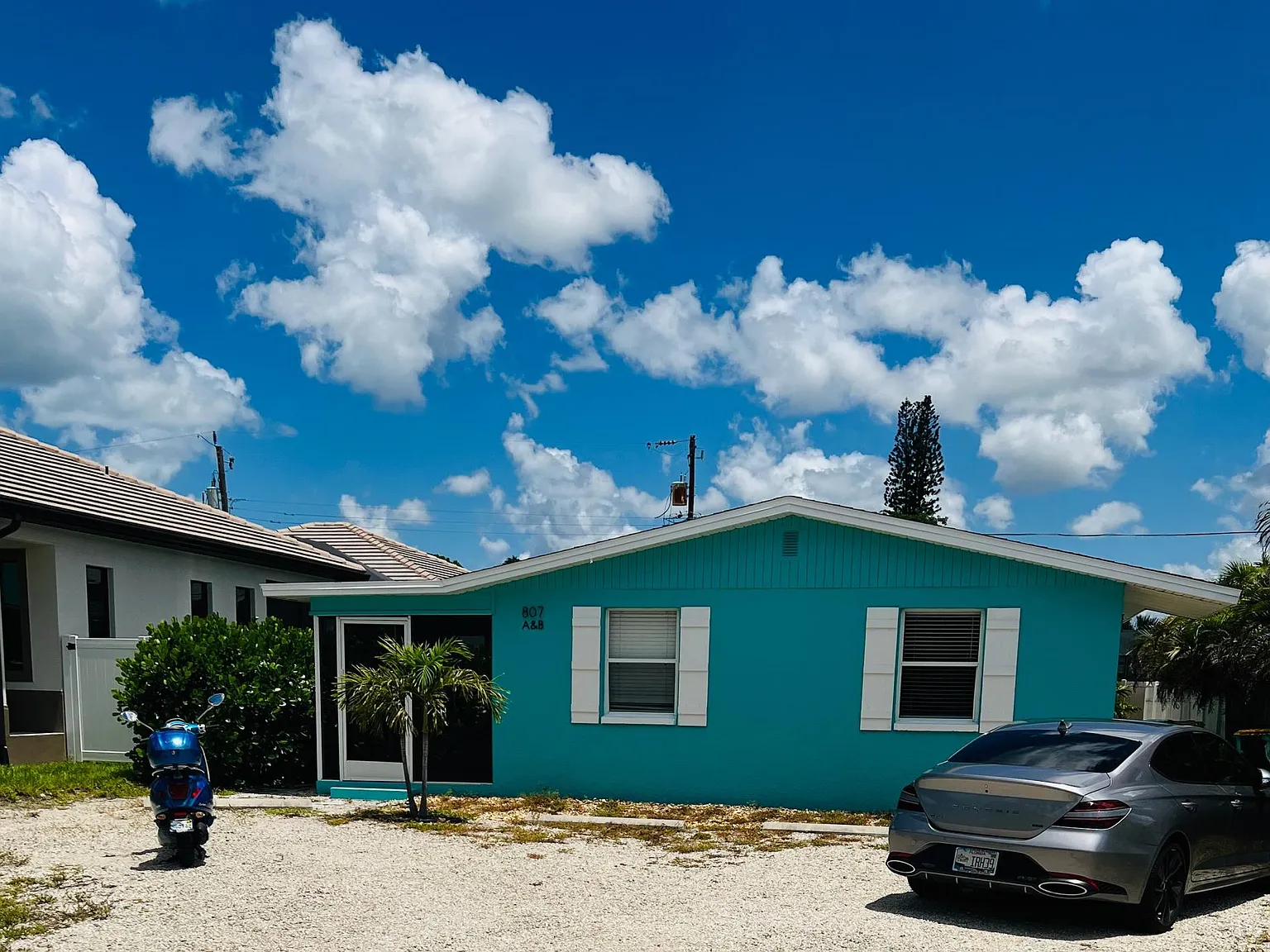 2 bed, 720 sqft, $2,200 — Photo 1