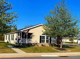 145 Random Rd, Douglassville, PA 19518