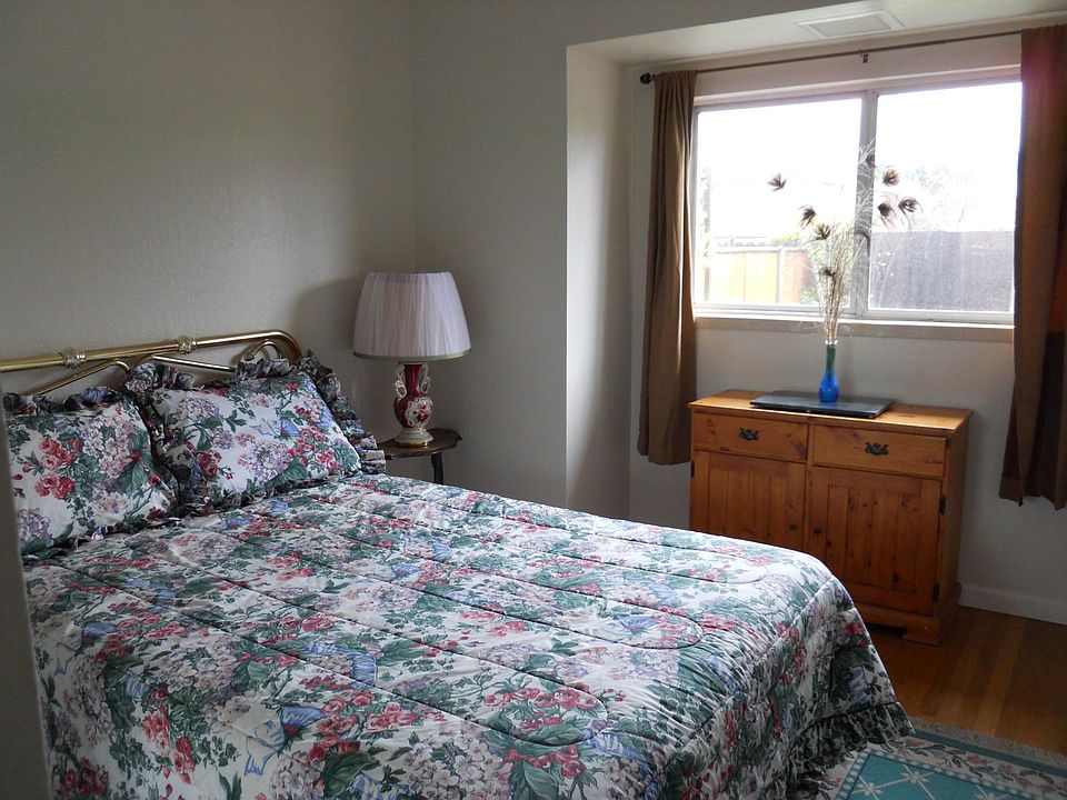 1st image of 450 39th St #2