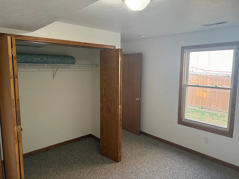 202 N Meek St #LEFT — Photo 12