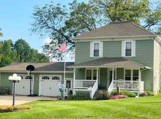 726 W 1st St, Maryville, MO 64468