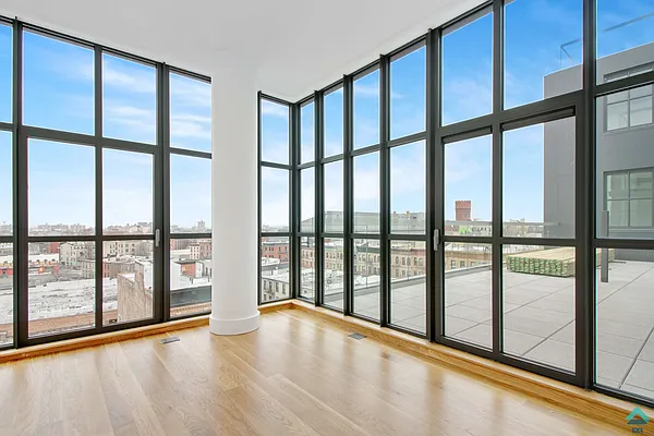 Rented by EXR | media 23