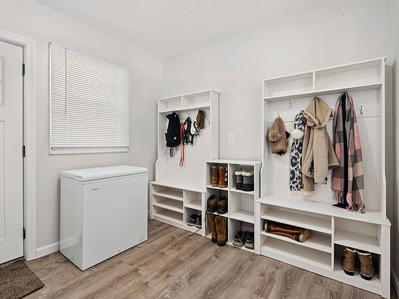 4th image of 9 Berry Hill Road