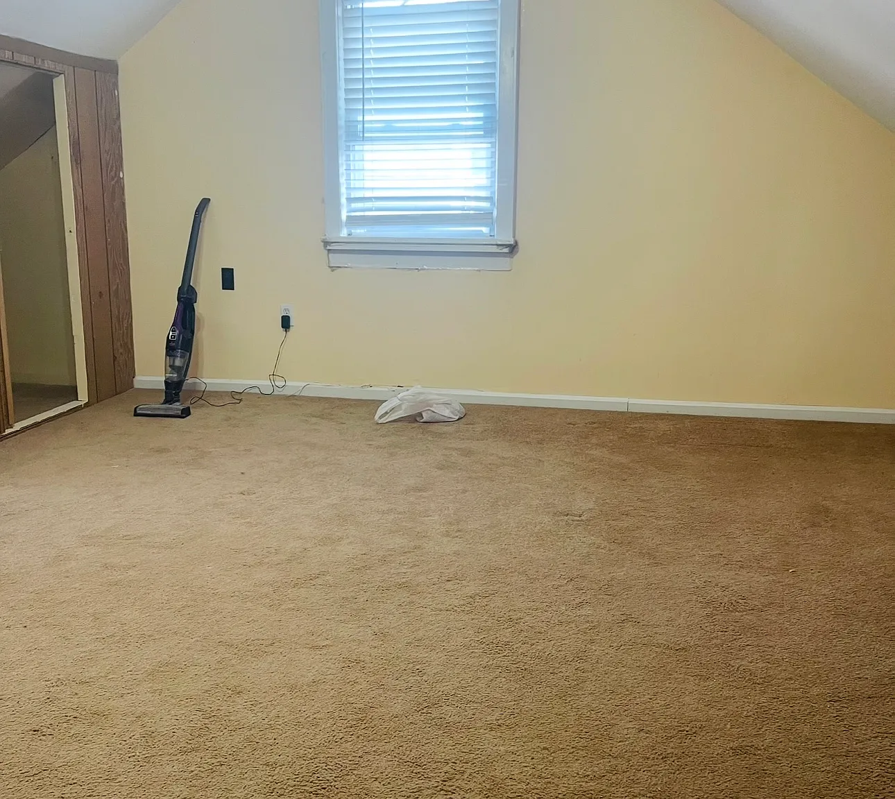 Studio, 700 sqft, $1,100 — Photo 3