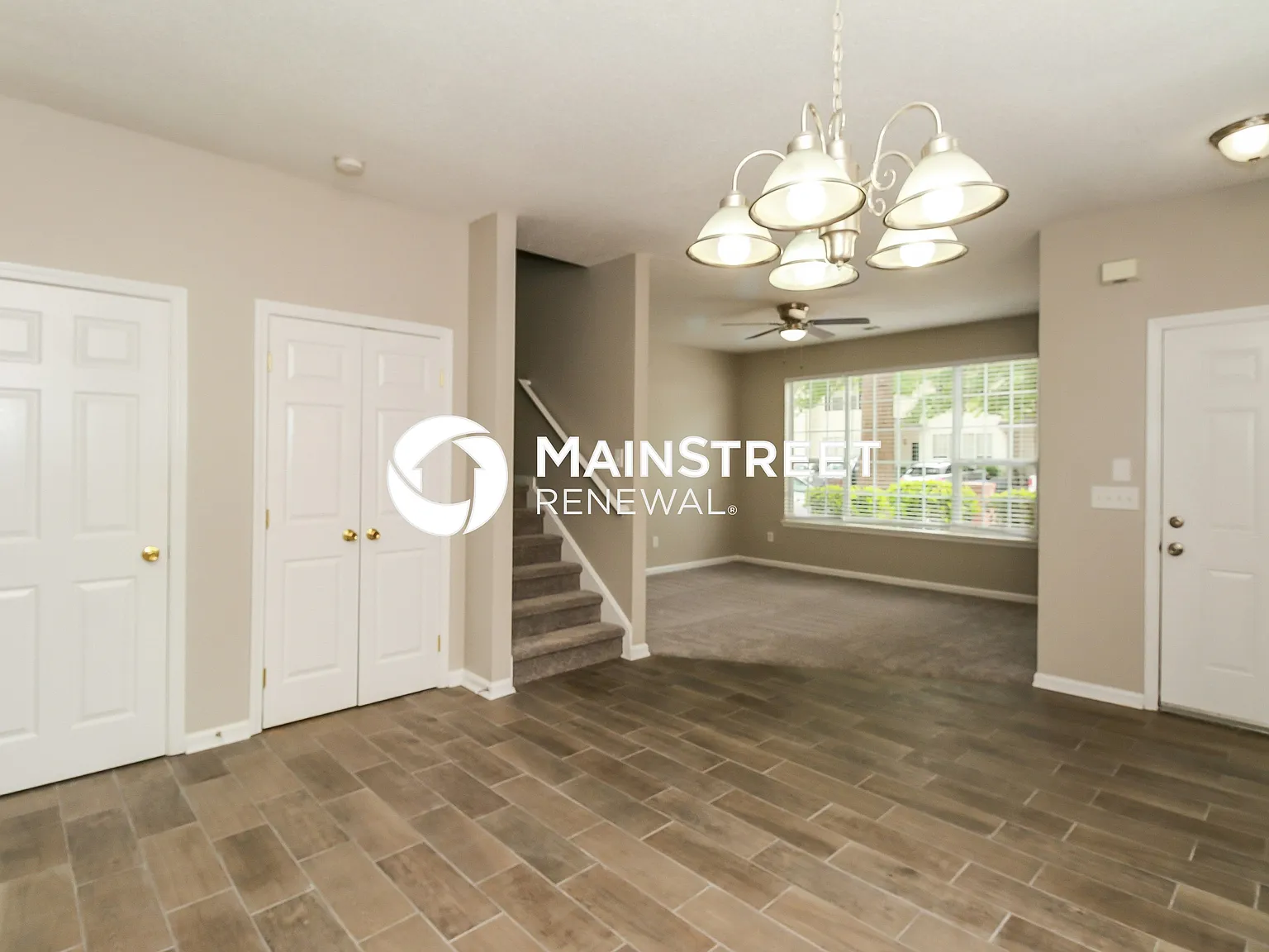 2460 Brianna Dr — Photo 4