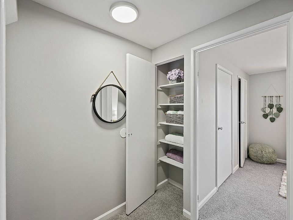 1st image of 43 Salix Court Rgshaw #82
