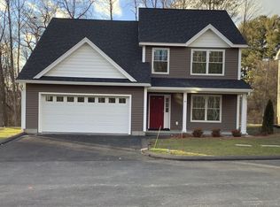 9 Hampshire St #10, Salem, NH 03079