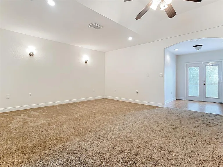 132 Orange Ave — Photo 32