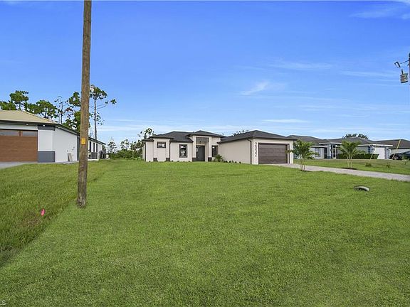 3rd image of 2032 NE 34th ST