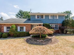 636 Richard St, Raritan, NJ 08869