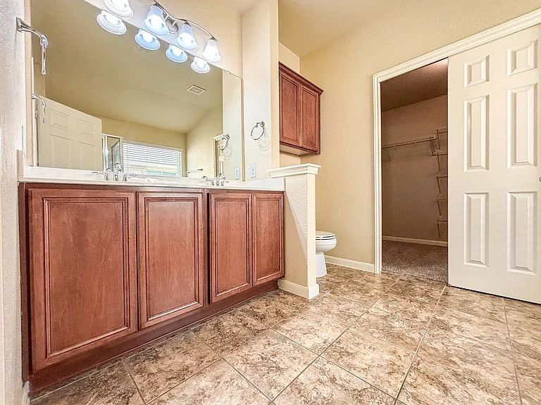 923 Avery Pkwy #2 — Photo 16
