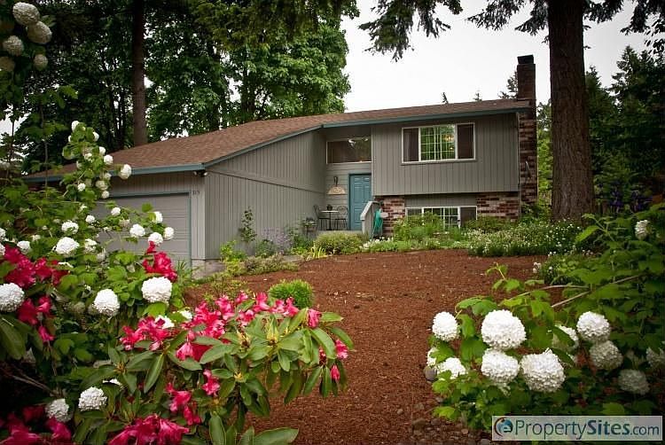 1st image of 315 NE 148th Ave