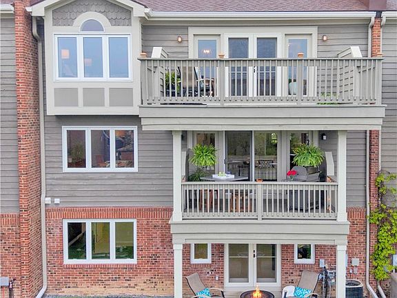 2nd image of 12 Mountain Ash Trl