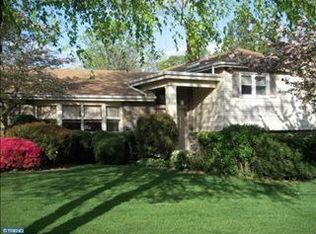 615 Oak Shade Ave, Elkins Park, PA 19027