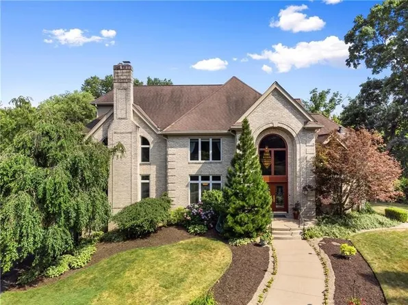 1180 Saint Mellion Dr, Presto, PA 15142