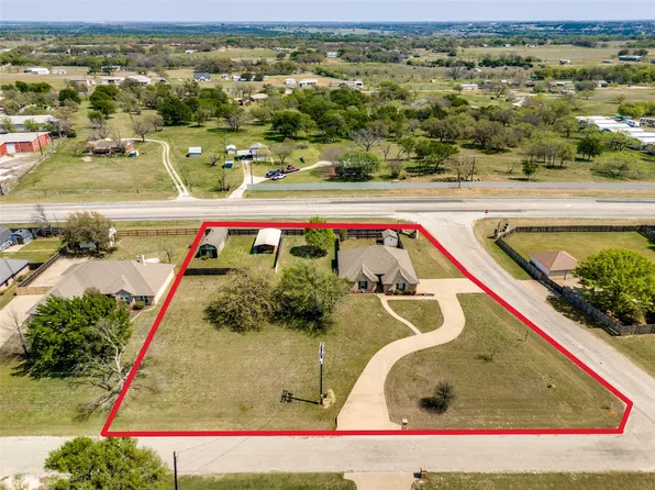 3901 Bonita Ct, Granbury, TX 76049