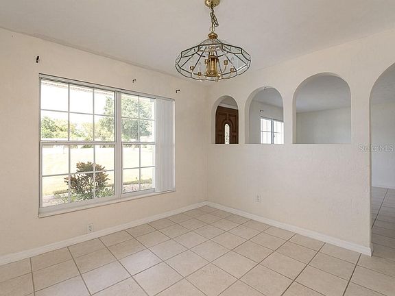 4th image of 615 Dunbar Ct