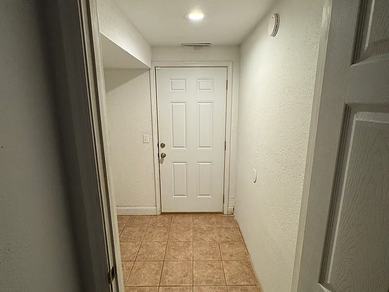 16600 Twilight Ln — Photo 21