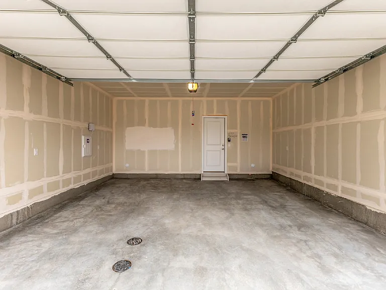 6770 Merseyside Ln — Photo 27