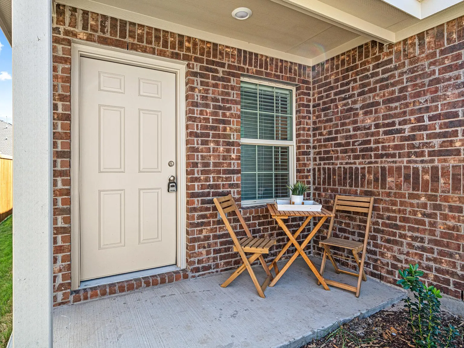 3 bed, 1461 sqft, $2,250 — Photo 4