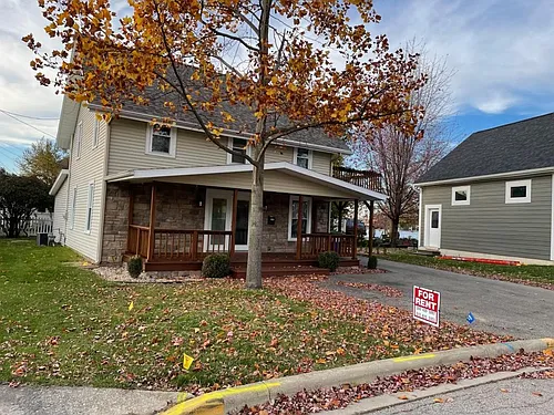 804 Tennis St Photo 1