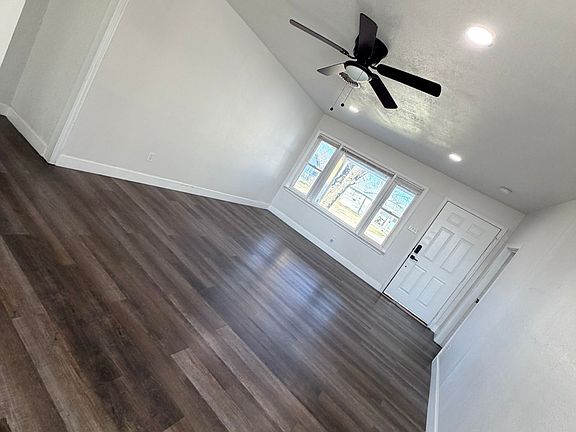 3rd image of 2905 NW 19th St