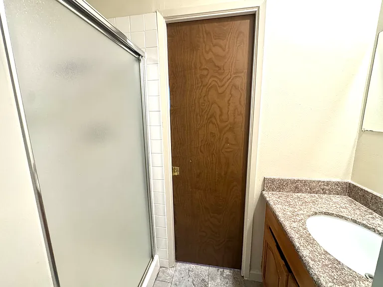 43186 Starr St #D — Photo 13
