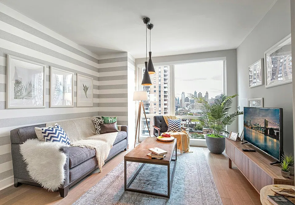 450 W 42nd St #20P