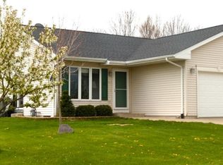 435 Birch Tree Ave, Cedar Grove, WI 53013