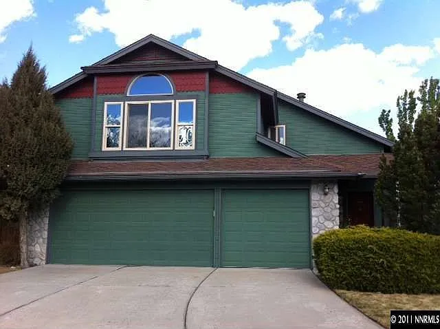 2145 Wabash Cir photo 1