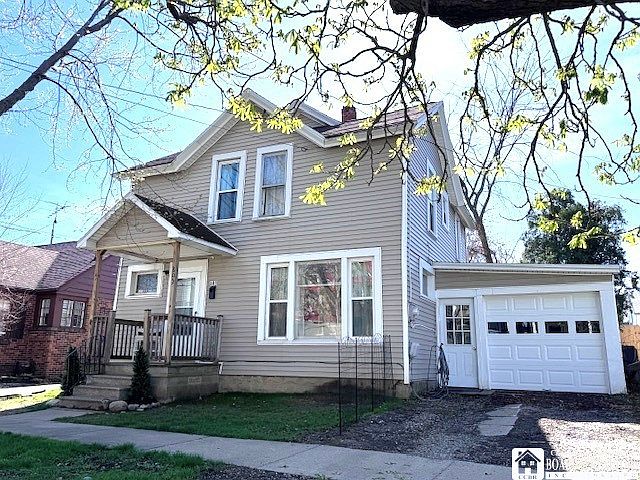 1st image of 605 Swan St