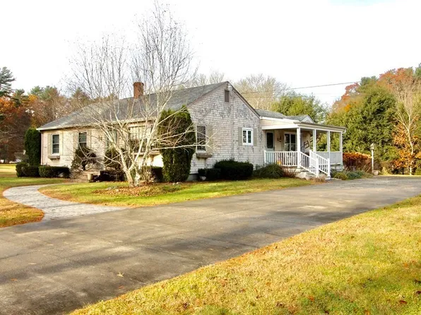 111 County Rd, East Freetown, MA 02717