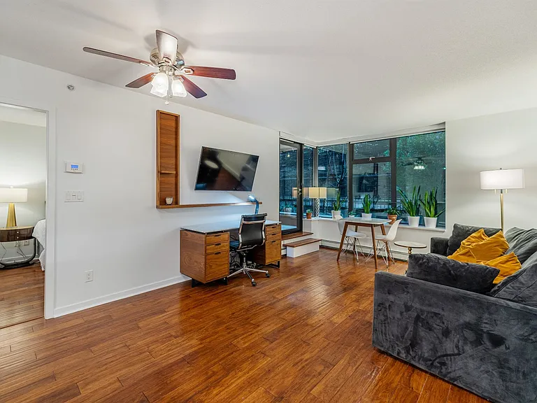 66 Cordova St W #206 — Photo 11