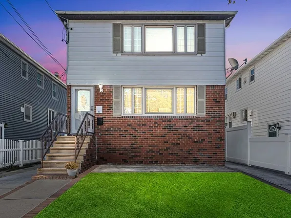 454 122nd Bch Unit 2, Rockaway Park, NY 11694