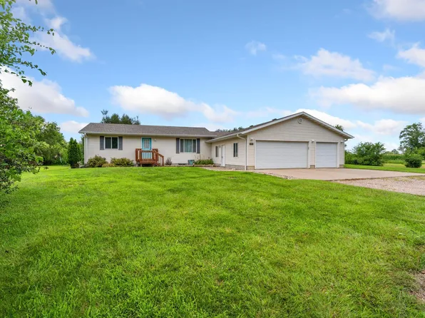 2410 E Main St, Vermillion, SD 57069
