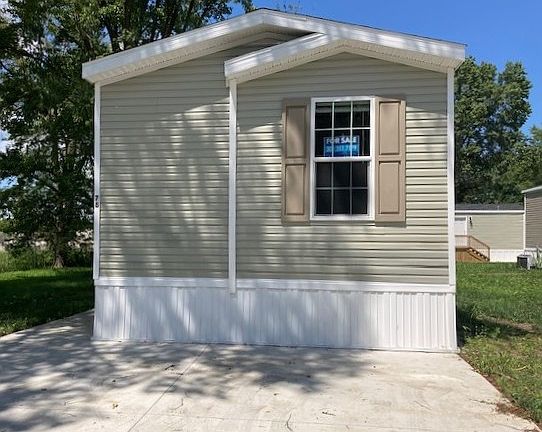 2nd image of 78 Loraine Dr