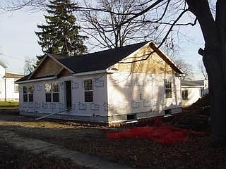 1st image of 39 E Borland St