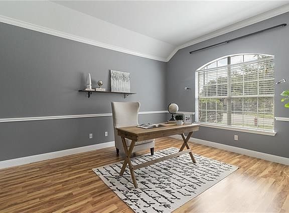 5th image of 3008 Edgecreek Pl