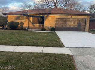 14050 Lyons St, Livonia, MI 48154