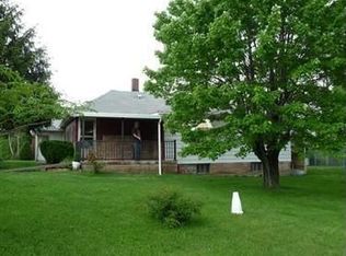 2011 Hawthorne Dr, Mc Kees Rocks, PA 15136