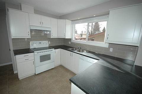 5th image of 12920 90th St NW