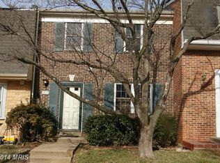 9806 Lakepointe Dr, Burke, VA 22015