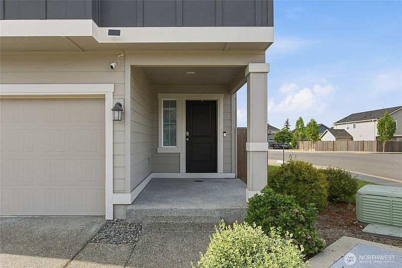 4th image of 10691 186th Street Ct E
