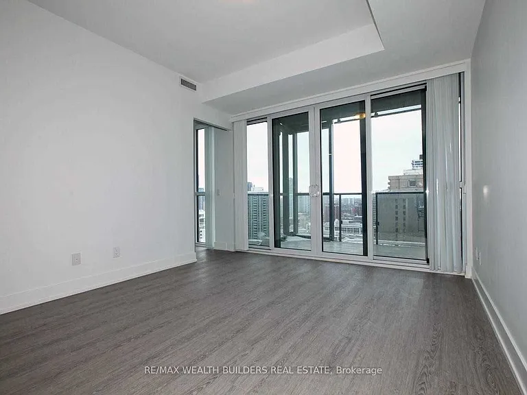 7 Grenville St #2609 — Photo 4