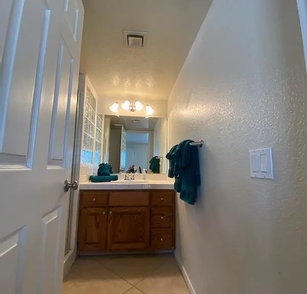929 Genoa Dr — Photo 12